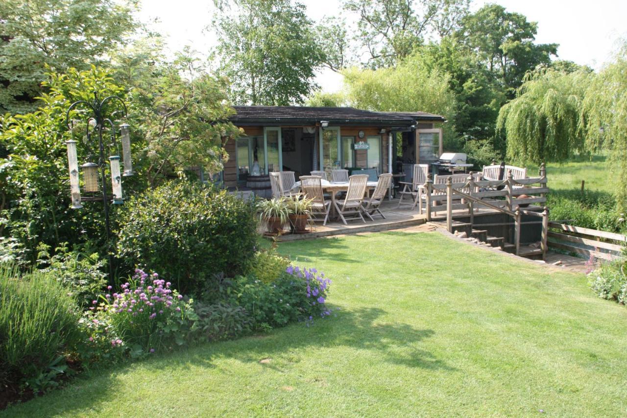 بيتربرو Bridge Cottage Bed And Breakfast المظهر الخارجي الصورة